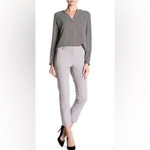 ADRIANNA PAPELL Light gray ankle pants size 6